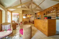 Hotel Val de Loire Отели в г. Сэнк-Марс-ла-Пиль