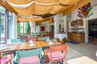 Logis la Bastide de Grignan Hotel & Restaurant "La Chênaie" - breakfast