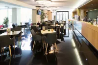 Hotel Zena Beauty & Shopping Center