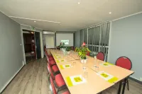 Logis Hôtel - le Relais du Parisis