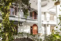 RedDoorz Plus Near Transmart Kairagi Dua Manado Hotels in Mapanget