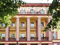 Orel Hotel オリョールのホテル