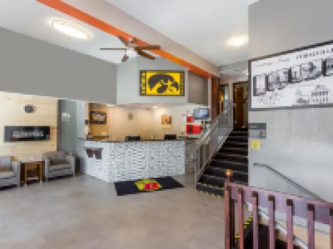Super 8 by Wyndham Iowa City/Coralville Hotels in Johnson County