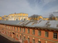 Yellow Hotel Các khách sạn gần Cung điện Vorontsov