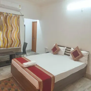 Hotel Aditya Palace