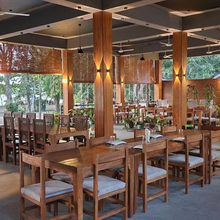 Riviera Resort