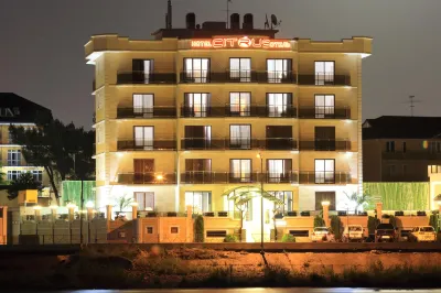 Citrus Hotel Hotels near Dinopark "Zateryannyy Mir"