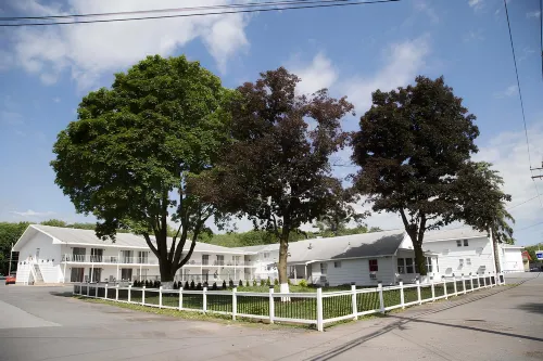 Lake George Residence LLC Hotels in Moreau