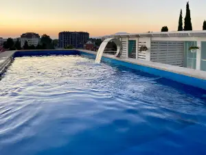 Forward Aparthotel