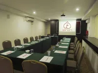 Official Khalifa Suites Hotel & Apartment Hotels in Tumpat