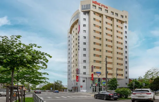 克拉斯諾達爾中心宜必思酒店