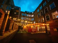 Safestay London Elephant & Castle Hotels near The Oval