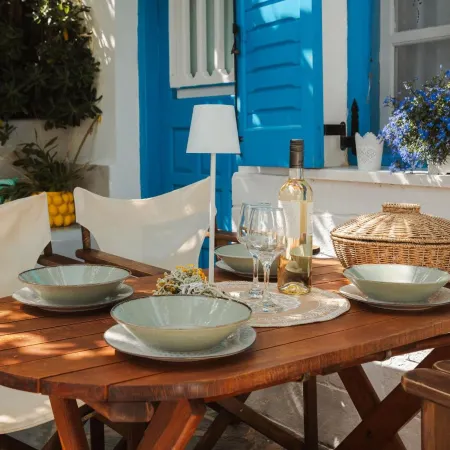 Sea View Apartments & Studios