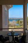 Fillis House - Mountain view