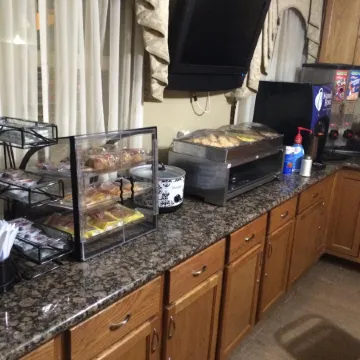 Cotulla Executive Inn