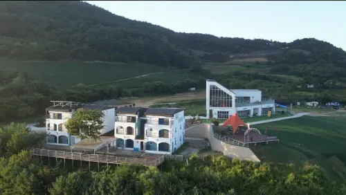 Danyang Paramaeul