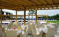 Comer Kinetta Beach - Desayuno