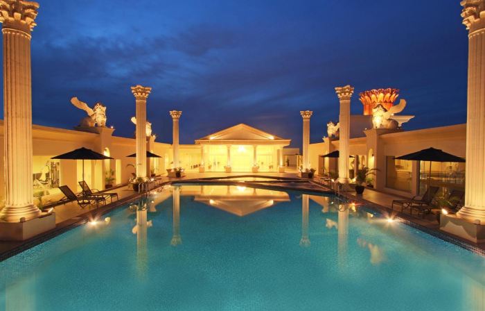 Harmoni One Convention Hotel and Service Apartments