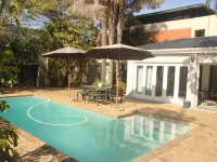 Princes Lodge Guesthouse - parking
