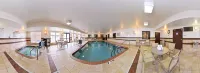 Holiday Inn Express & Suites CHERRY HILLS by IHG - Swimmingpools