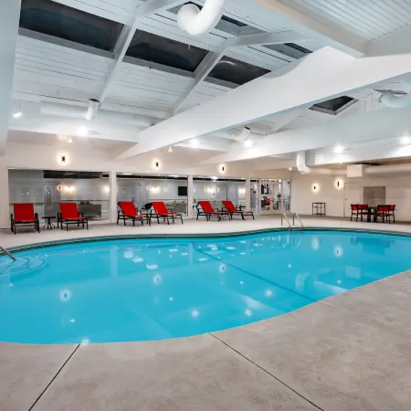 Ramada by Wyndham Hartford North / Bradley Airport