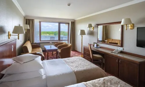 Hotel Gołębiewski Mikołajki