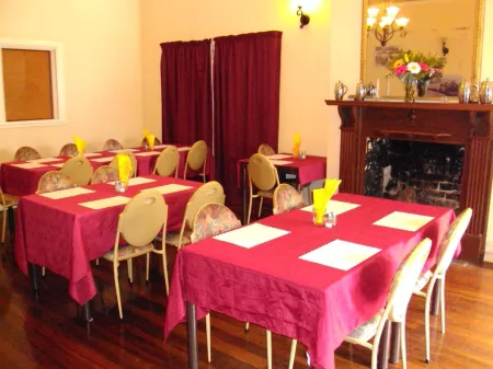 Budget Motel Отели в г. Вайнс