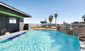 DoubleTree by Hilton Corpus Christi Beachfront