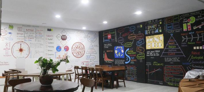 Bu Sepuh GuestHouse Отели в г. Кунинган