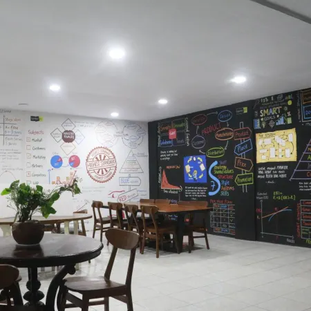 Bu Sepuh GuestHouse