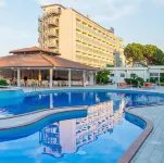 Hotel Adria - Kolam Renang
