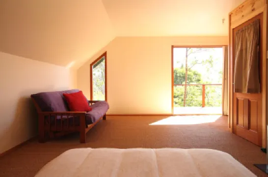 ทรานควิล พอยท์ โรงแรมใน