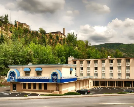 Best Western Plus Columbia River Hotel Hotels in Trail