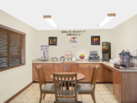 Super 8 by Wyndham St. George UT セントジョージのホテル