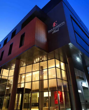 Elements Ekaterinburg Hotel (Элементс Екатеринбургбывш. Four Elements Ekaterinburg)