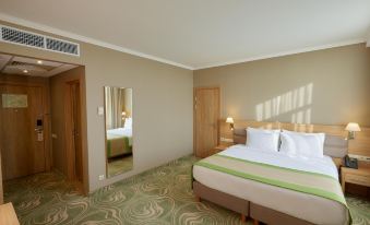 45 Parallel Hotel