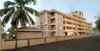 The Golden Suites & Spa