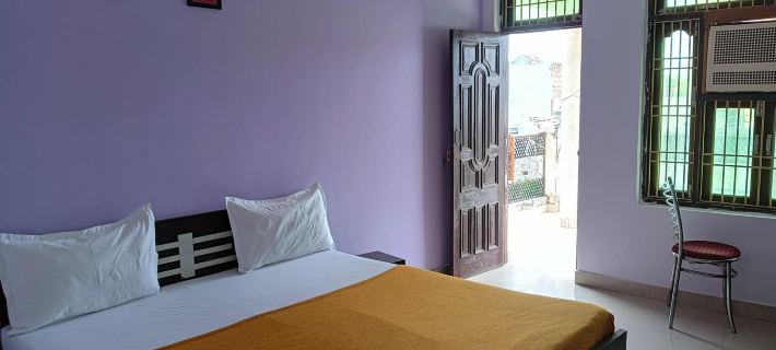 Varuna Palace Homestay Hotels in Varanasi