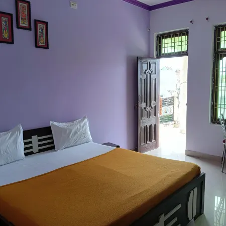 Varuna Palace Homestay