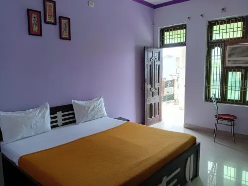 Varuna Palace Homestay - Pensions