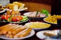 Utomlennyie Solntsem Hotel