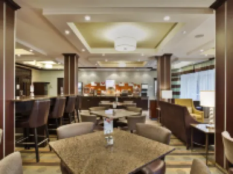 Holiday Inn Express & Suites KINGSTON CENTRAL by IHG Hoteles en Kingston