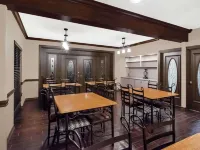 Econo Lodge - breakfast