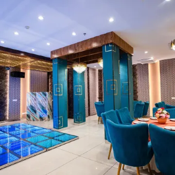 Acr Luxury Hotel