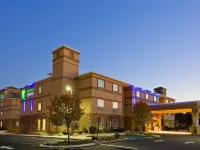 Holiday Inn Express & Suites Absecon-Atlantic City Area Hotels in Absecon