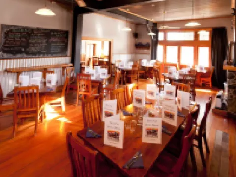 The Blue Pub Hotels in Methven