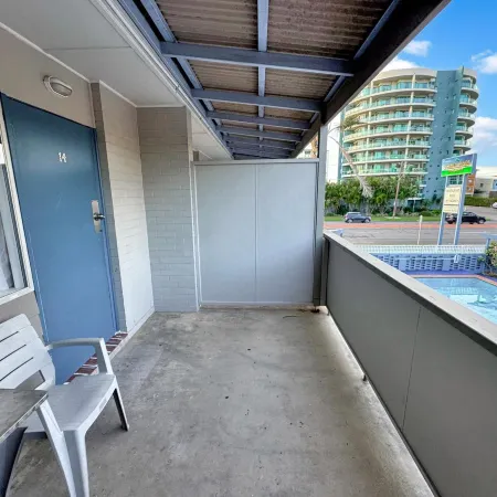 Golden Sands Motor Inn