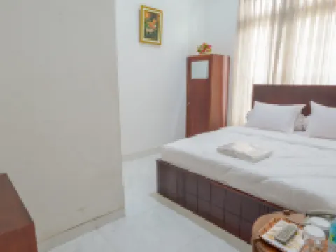 C1 Hotel Syariah Hotels in Sumenep