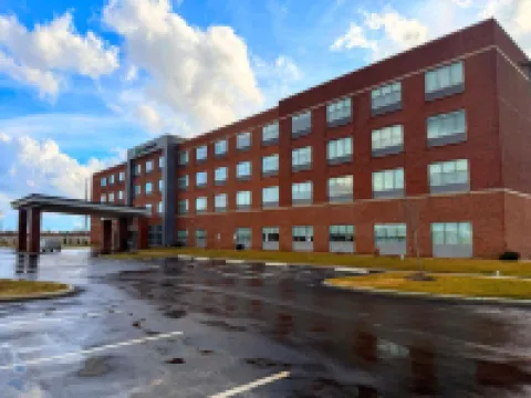 Holiday Inn Express & Suites Columbus - New Albany by IHG