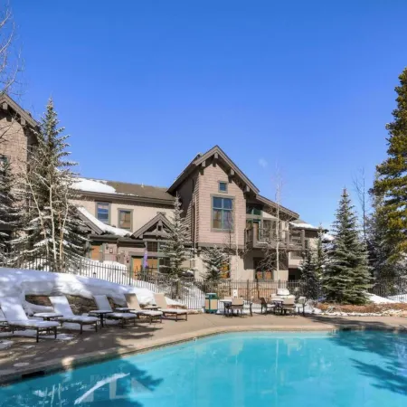 Mountain Thunder Lodge